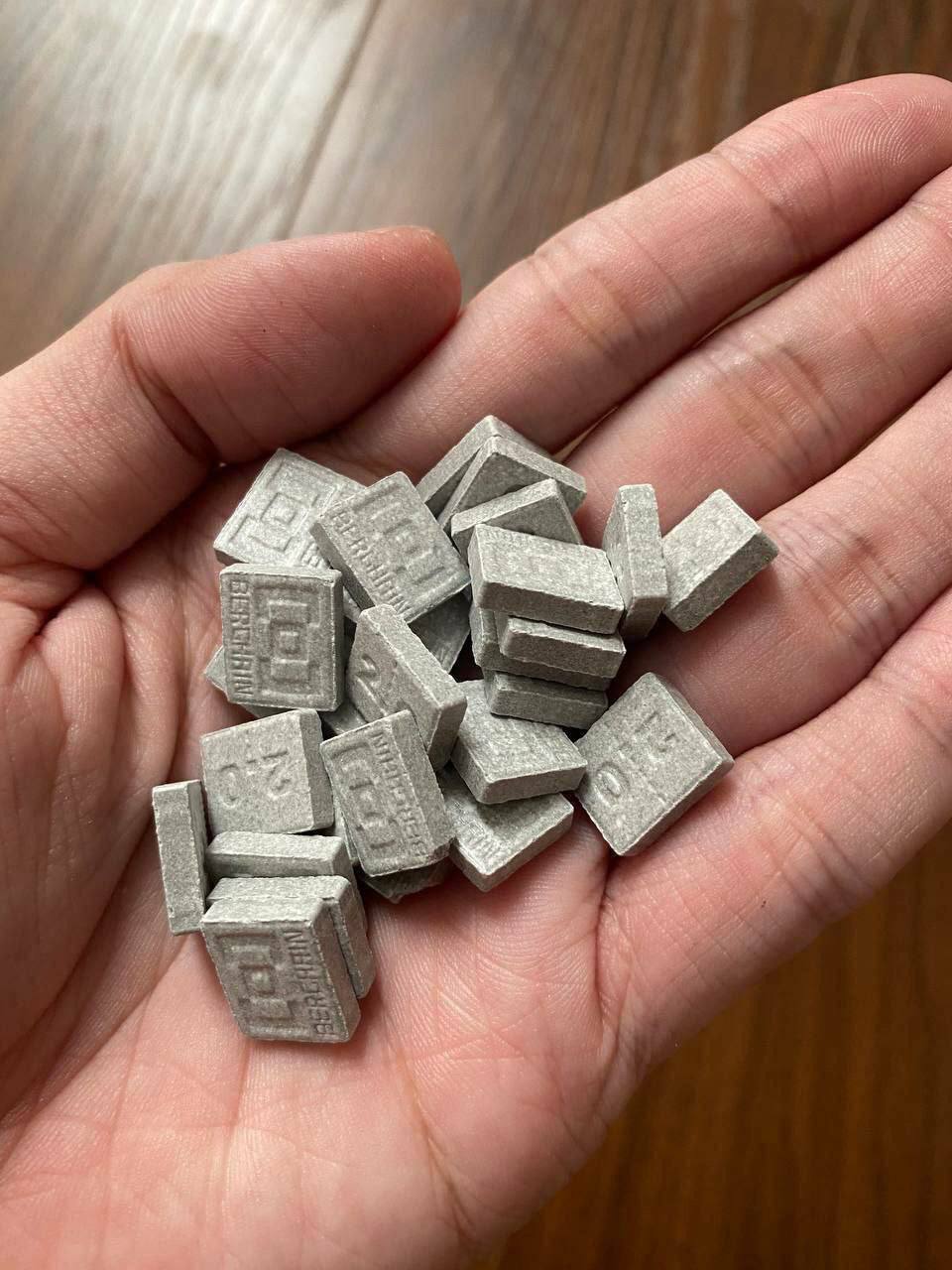 Cửa Hàng Ma Túy 24/7: Mua Bất Cứ Lúc Nào